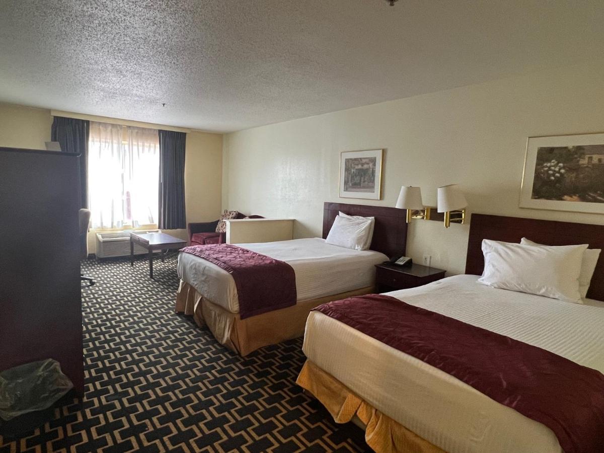 Budgetel Inns & Suites Fairfield Exteriér fotografie